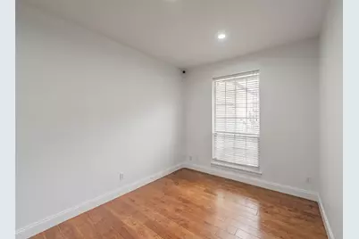 816 S Havenwood Lane, Fort Worth, TX 76112 - Photo 9