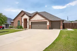 2504 Pinyon Hills Ct, Burleson, TX 76028 - Photo 1
