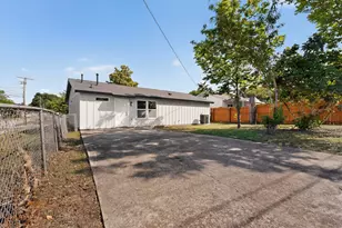 3853 Happy Canyon Dr, Dallas, TX 75241 - Photo 35