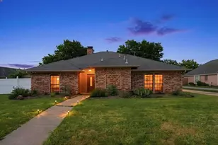 638 Park Ln, Highland Village, TX 75077 - Photo 1