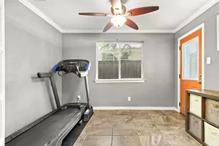 2021 Elmwood Blvd, Dallas, TX 75224 - Photo 23