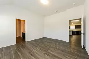 1814 Jasmine Dr, Lancaster, TX 75146 - Photo 9