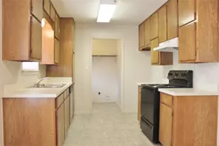1104 Curtis Dr, Weatherford, TX 76086 - Photo 3