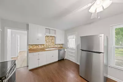 5601 N Schilder Drive, River Oaks, TX 76114 - Photo 9
