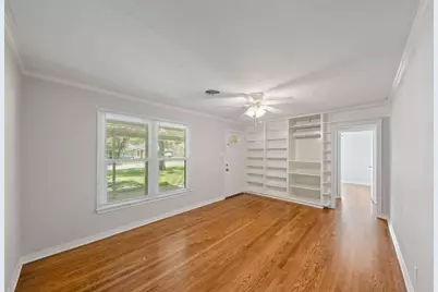 5601 N Schilder Drive, River Oaks, TX 76114 - Photo 3
