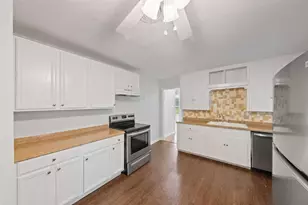 5601 N Schilder Dr, River Oaks, TX 76114 - Photo 11