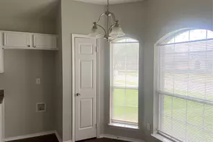 2843 St Johns Ave, Lancaster, TX 75146 - Photo 5