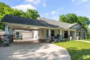 4421 Blackstone Dr, Fort Worth, TX 76114 - Photo 3