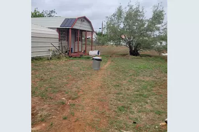 711 E Oklahoma Avenue, Sweetwater, TX 79556 - Photo 11