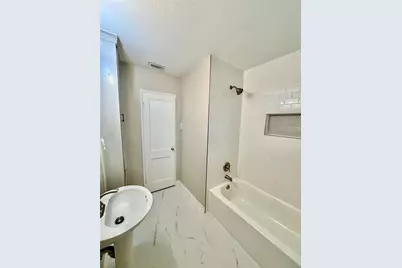10415 Losa Drive, Dallas, TX 75218 - Photo 7