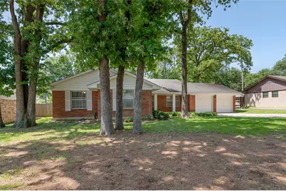 2202 Foxcroft Circle, Denton, TX 76209 - Photo 3