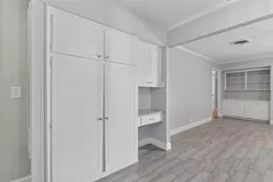 2202 Foxcroft Cir, Denton, TX 76209 - Photo 11