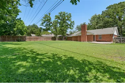 2202 Foxcroft Circle, Denton, TX 76209 - Photo 27