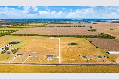 143 Private Rd 14025, Blossom, TX 75416 - Photo 5