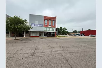 417 N Main Street, Bonham, TX 75418 - Photo 1