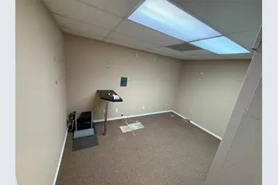417 N Main Street, Bonham, TX 75418 - Photo 11