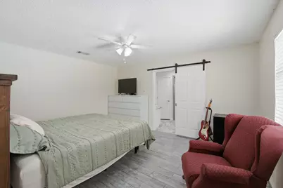 1211 Meadowview Drive, Euless, TX 76039 - Photo 15