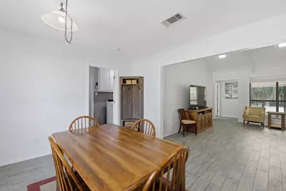 1211 Meadowview Drive, Euless, TX 76039 - Photo 11