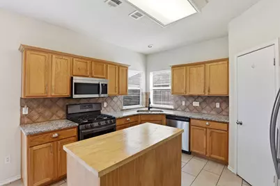 600 Prairie Gulch Drive, Fort Worth, TX 76140 - Photo 13