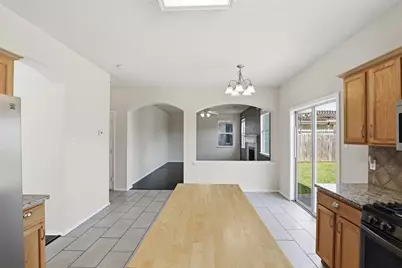 600 Prairie Gulch Drive, Fort Worth, TX 76140 - Photo 17
