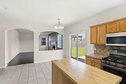 600 Prairie Gulch Drive, Fort Worth, TX 76140 - Photo 15