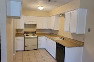 7721 Brandi Pl, North Richland Hills, TX 76182 - Photo 3