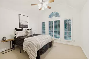 8648 Cherry Hill Dr, Dallas, TX 75243 - Photo 17