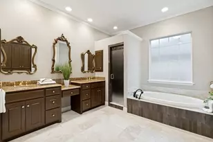 8648 Cherry Hill Dr, Dallas, TX 75243 - Photo 23