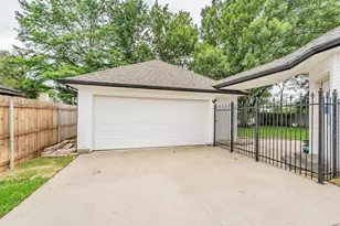 509 Aurora Dr, Euless, TX 76039 - Photo 3