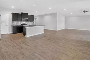 1604 Frst Pk Dr, Alvarado, TX 76009 - Photo 13