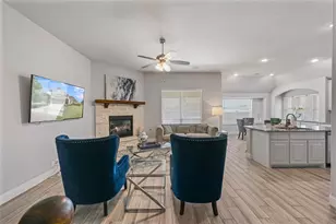 933 Vista Ln, DeSoto, TX 75115 - Photo 7