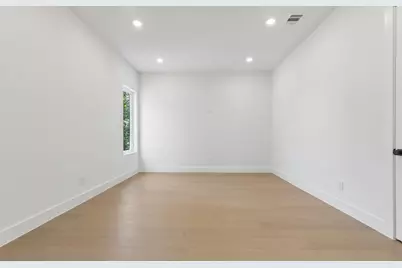 6402 Kenwood Avenue, Dallas, TX 75214 - Photo 29
