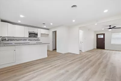 12135 Amsterdam Road, Farmers Branch, TX 75234 - Photo 9