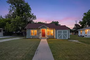913 17th St, Plano, TX 75074 - Photo 3