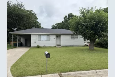 703 Walter Road, Gainesville, TX 76240 - Photo 1