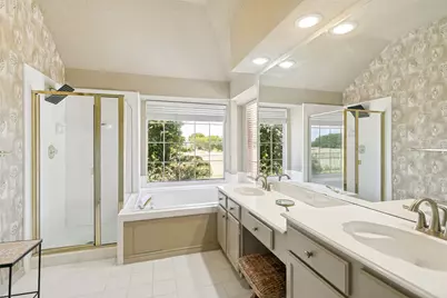625 Palm Desert Drive, Garland, TX 75044 - Photo 19