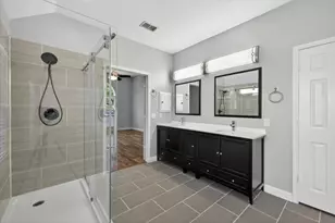 913 Chapel Dr, Denton, TX 76205 - Photo 11