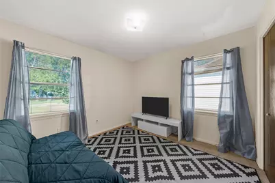 1207 N 65th Street, Waco, TX 76710 - Photo 11