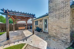 1808 Willow Vale Dr, Fort Worth, TX 76134 - Photo 5