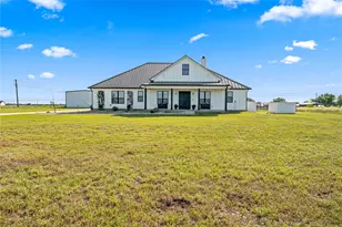 251 Willow Moon Ranch Rd, Crawford, TX 76638 - Photo 3