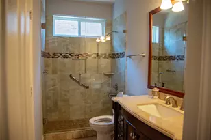 7113 Chandler Dr, Plano, TX 75024 - Photo 9
