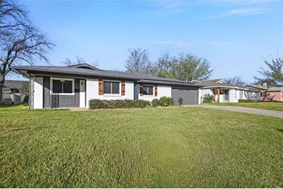 5421 Greenwood Way, North Richland Hills, TX 76180 - Photo 1