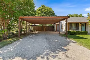 900 W Reeves, Decatur, TX 76234 - Photo 31