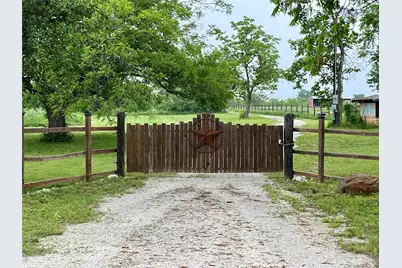 2200 Tipps Road, Cross Roads, TX 76227 - Photo 7