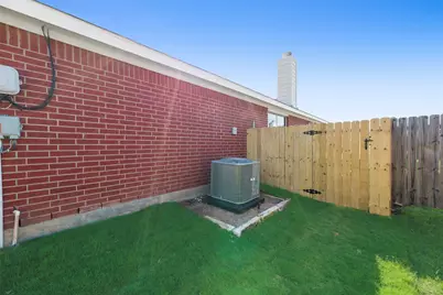 808 Sage Circle, Burleson, TX 76028 - Photo 13
