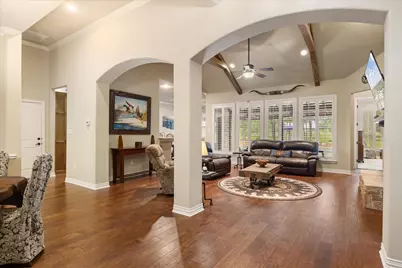 805 Mallard Pointe Drive, Granbury, TX 76049 - Photo 3