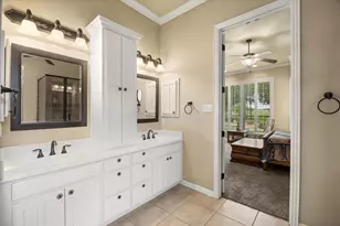 805 Mallard Pointe Dr, Granbury, TX 76049 - Photo 13