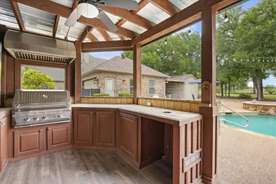 805 Mallard Pointe Drive, Granbury, TX 76049 - Photo 29