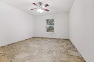5891 Candlelight Ln, Grand Prairie, TX 75052 - Photo 19