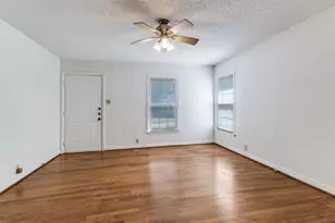 6523 Santa Fe Ave, Dallas, TX 75223 - Photo 3